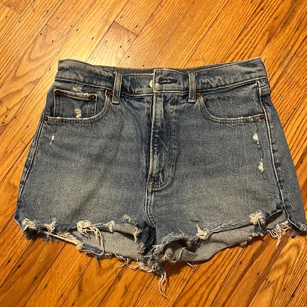 Abercrombie and fitch the mom short high rise